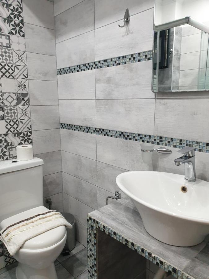 Iros Apartment Néa Péramos Zewnętrze zdjęcie