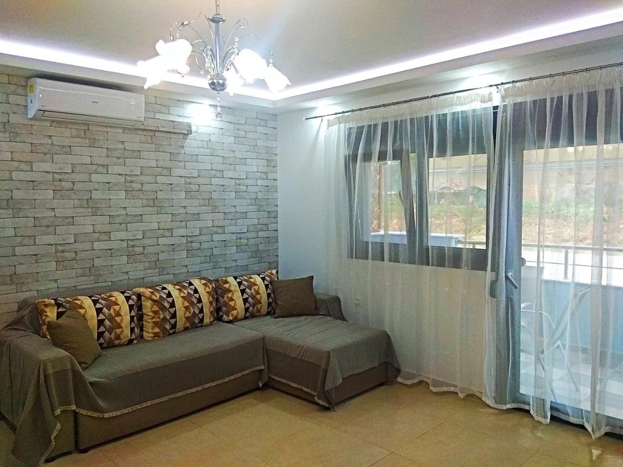 Iros Apartment Néa Péramos Zewnętrze zdjęcie